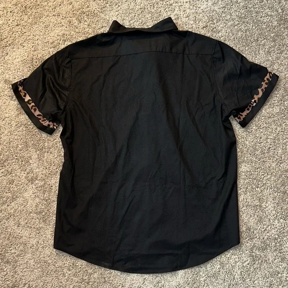 NWT Mavrans Men’s Black Leopard Game Weekend Short Sleeve Button Down Shirt - Picture 2 of 8
